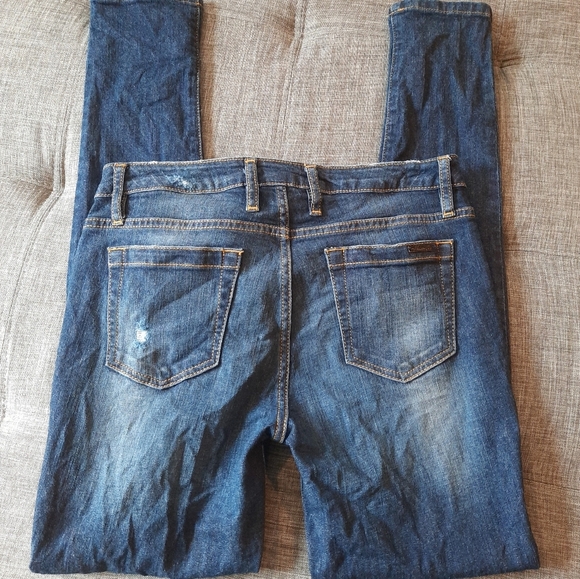 Kenneth Cole Distressed Skinny Jeans •Size 29• - Picture 2 of 10